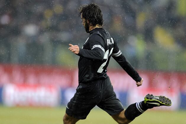 4 Best Set-Piece Specialists in the World Right Now