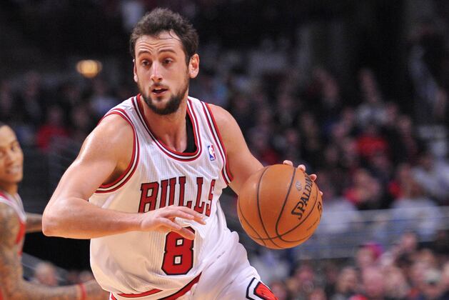 Comparing Chicago Bulls' Current Bench Mob with Last Season's Version