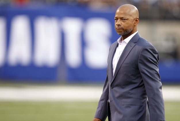 New York Giants: 5 Bold Moves Big Blue Could Make in 2013 NFL Free Agency