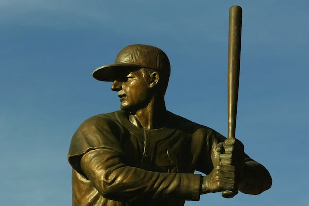 The 11 Greatest Left-Handed Swings of All Time