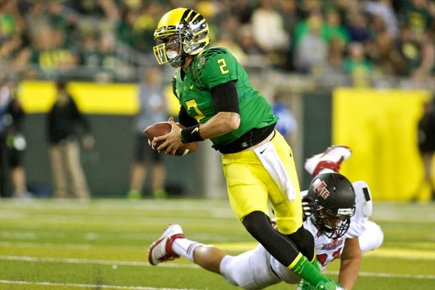 Oregon Football: 3 Reasons Why Bryan Bennett Needs a Position Change