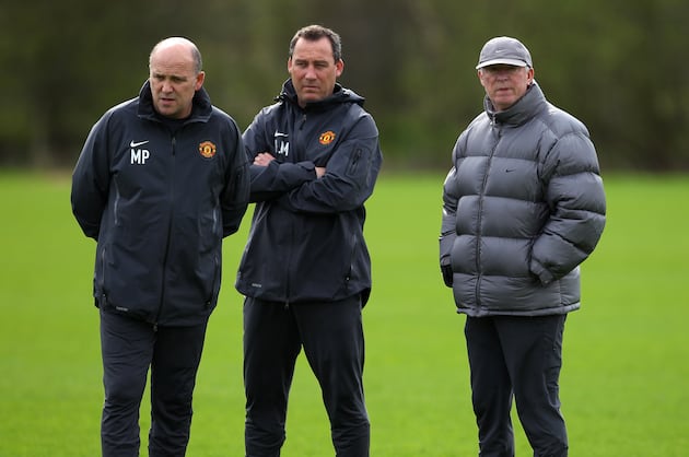 Manchester United: Why Is Sir Alex Ferguson Changing Tactics?