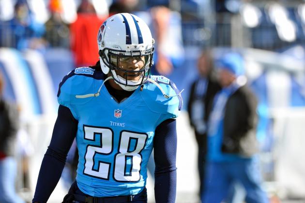 Pros and Cons of Keeping Chris Johnson in Tennessee for 2013