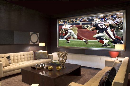 10 Ways to Throw the Greatest Super Bowl Party Ever