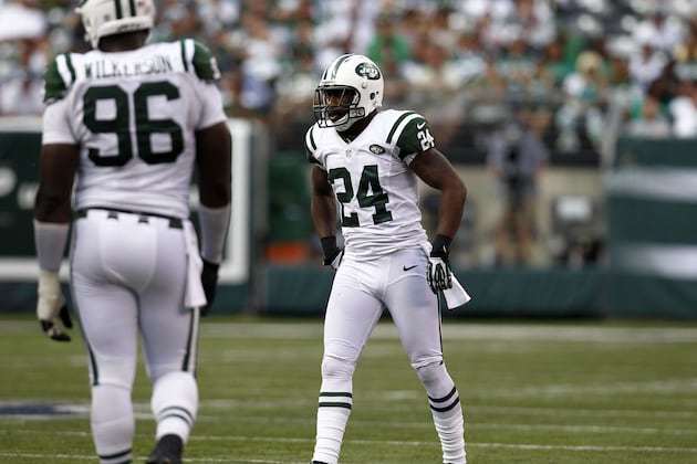 Pros & Cons to Trading for Darrelle Revis