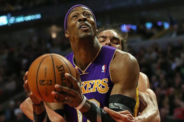 Reasons LA Lakers Fans Want Dwight Howard to Stay Put