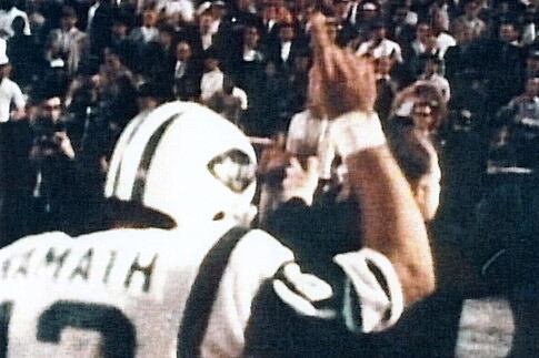 25 Memorable Sports Moments We Wish Athletes Could Live-Tweet