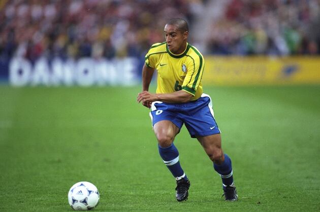 Roberto Carlos and the Most Powerful Free-Kick Takers in World Football History