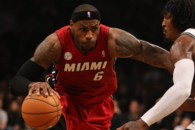 Playing 'Follow' or 'Unfollow' with NBA Superstar Twitter Accounts