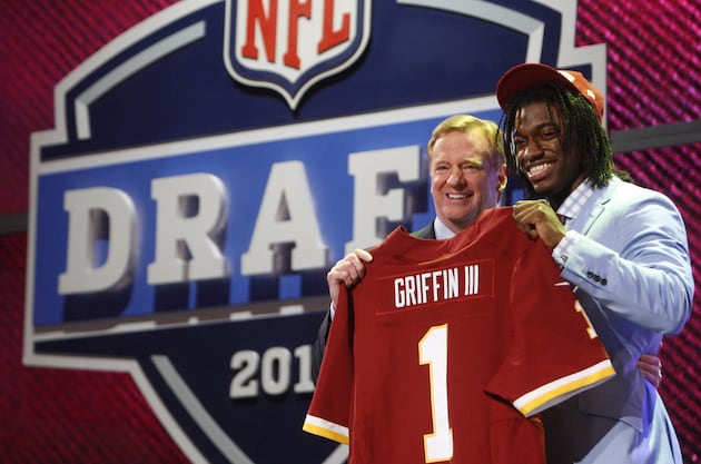 3 NFL Teams Who Should Consider Trading Down on Draft Day