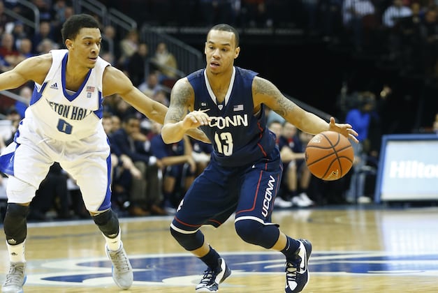 UConn Basketball: 5 Keys to Beating Villanova in Big East Game