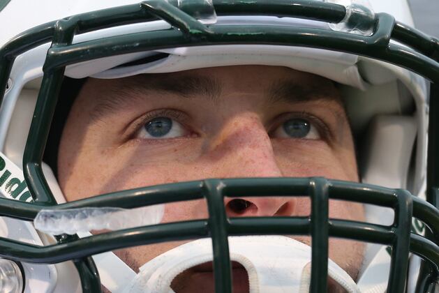 NFL: The Top 5 Quarterbacks We Love to Hate