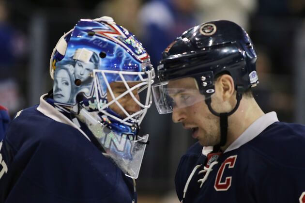 NHL: 9 Memorable Moments from Hockey Day in America