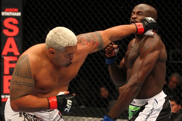 UFC 160: 5 Reasons UFC Fans Are Pumped for Mark Hunt vs. Junior Dos Santos