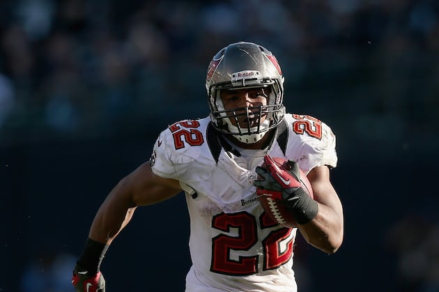 3 Moves the Tampa Bay Buccaneers Should Make in Free Agency