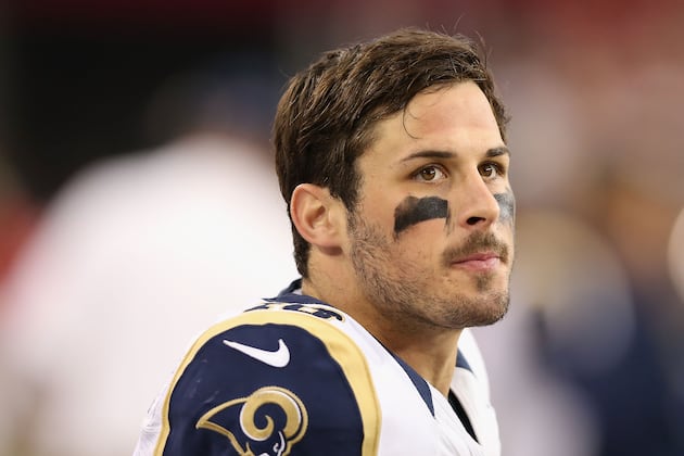 Analyzing the Pros and Cons of Patriots Replacing Welker with Amendola