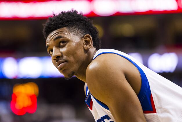 Describing Every Member of the Philadelphia 76ers in a Tweet
