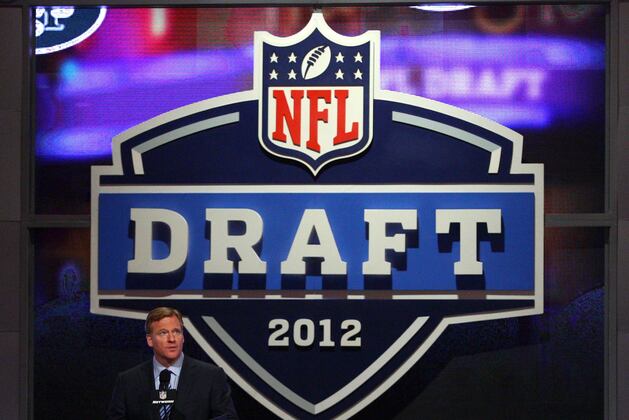 2013 NFL Mock Draft Roundup: Who Are the Experts Picking?