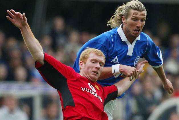 Roy Keane and the 5 Dirtiest Men to Play for Manchester United