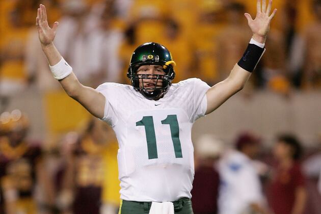 Oregon Football: Power Ranking the Ducks' Greatest Uniform Combinations Ever