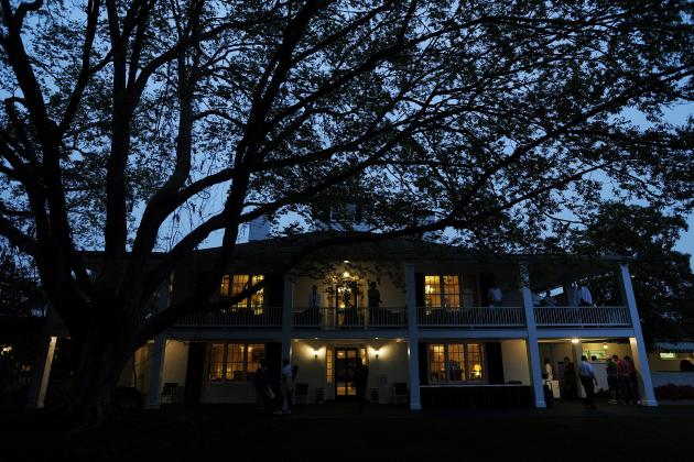 Masters Round 2: Rain, Storms Favorable for Early Friday Tee Times