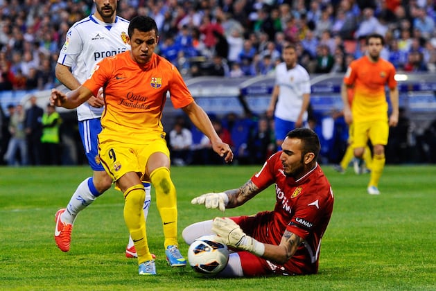 Alexis Sanchez: Reasons for and Against Barcelona Selling Him This Summer
