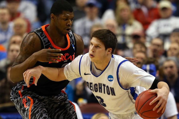 Latest Buzz on Every Player Still to Decide Whether or Not to Enter NBA Draft