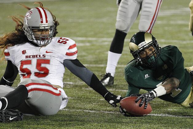 John Lotulelei: 5 Things You Need to Know About the UNLV OLB