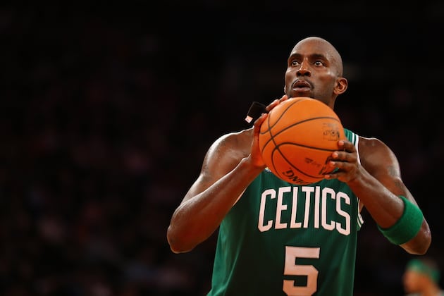 NBA Injury Report: Playoff Pain for Kevin Garnett, Jeremy Lin, Joakim Noah, More