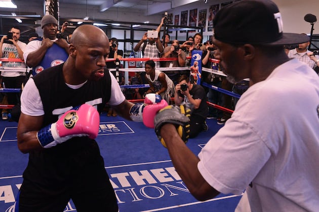 Mayweather vs Guerrero: Odds and Round-by-Round Predictions for Saturday's Fight
