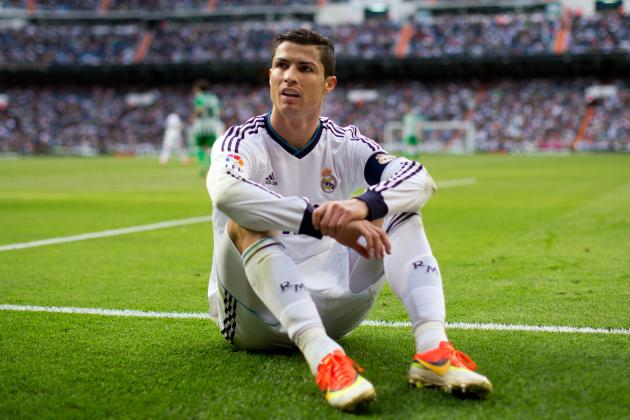 Picking a World's Best 4-2-3-1 Lineup from This Season
