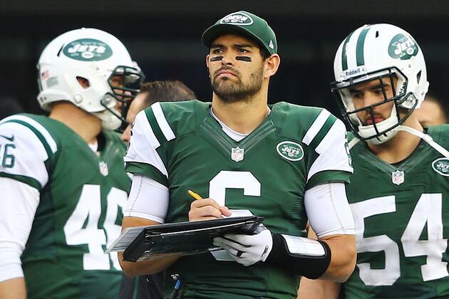 NFL Quarterbacks Who Shouldn't Be Starting