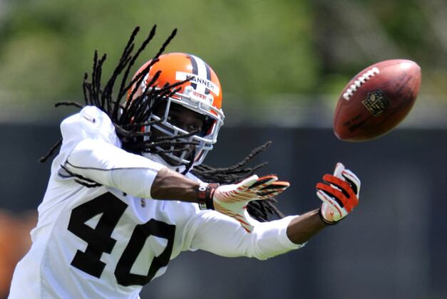An Insider's Guide to NFL OTAs