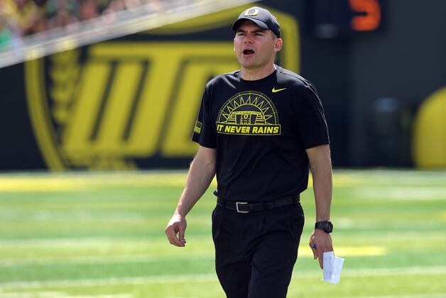 Oregon Football: 5 Most Important Team Leaders in 2013