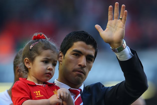 Making a Case for Liverpool Selling Luis Suarez This Summer