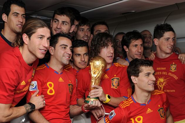 World Cup 2014: Iconic Moments from Past Finals