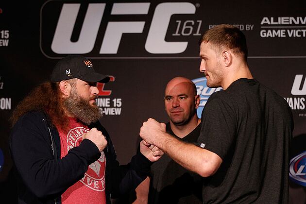 Evans vs. Henderson Fight Card: Three Fights You Don't Want to Miss