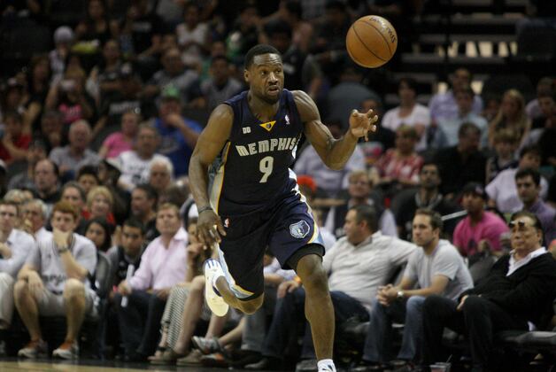 Cost-Effective Moves the Sacramento Kings Can Make in Free Agency