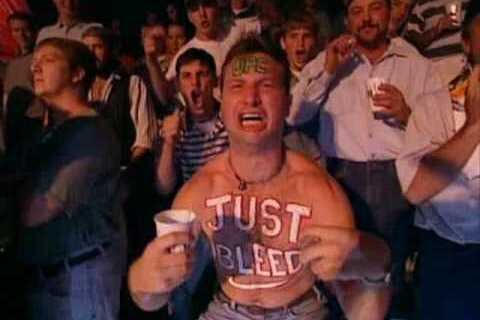 5 Characteristics That Make Up the Worst MMA Fan Possible