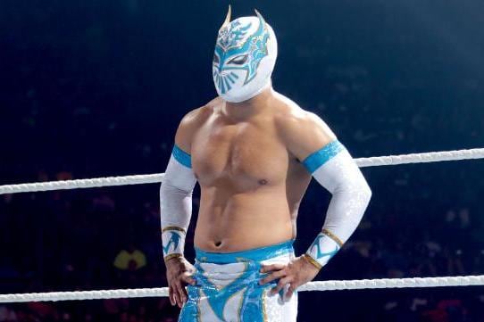 EWF Amazing Show New Era Episode 15 SinCara5_crop_north