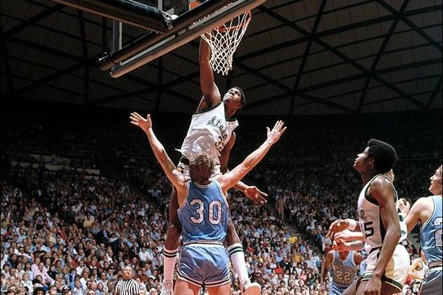 Ranking the 10 Greatest PGs in College Basketball History