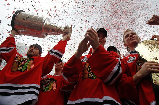 Chicago Blackhawks Parade 2013: Best Images from the Stanley Cup Celebration