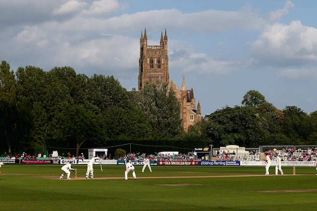 Worcestershire vs. Australia: Day 3 Review