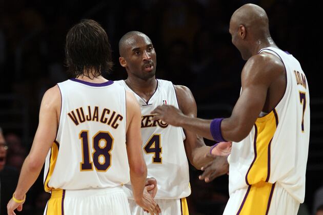 Playing Buy or Sell with Latest LA Lakers Trade Rumors and Free-Agent Buzz