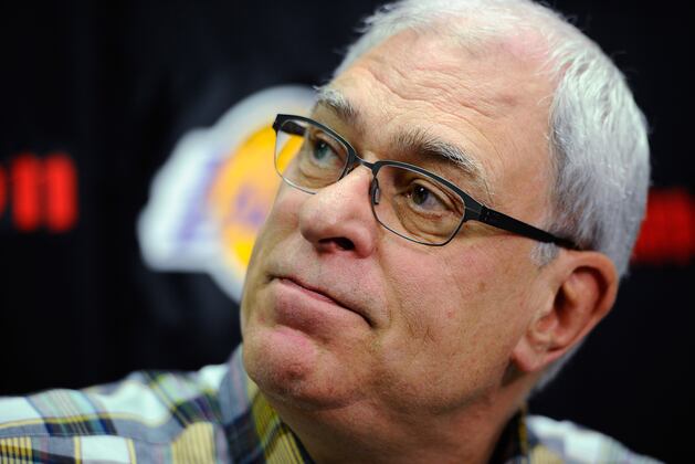 Pros and Cons of LA Lakers Potentially Bringing Phil Jackson Back into Franchise