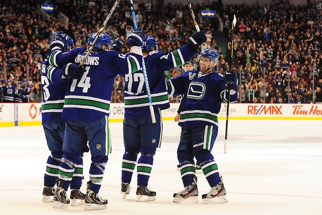 Vancouver Canucks 2013-14 NHL Schedule: Must-See Games, Predictions and More