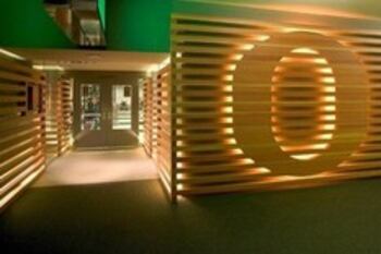2009-12-sports-facilities-uo-weight-room-entrance-design-by-path-architecture-500x340_display_image_crop_north.jpg