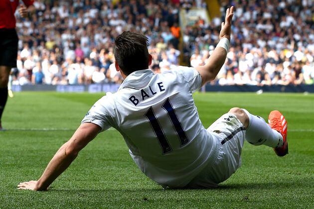 Summer Transfer Gossip: Gareth Bale's Mum, Luka Modric, Chicharito
