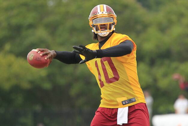 10 Ways to Spice Up Your Fantasy Football League