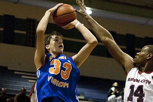 College Basketball Recruiting: Incredible YouTube Highlights from 2015 Class